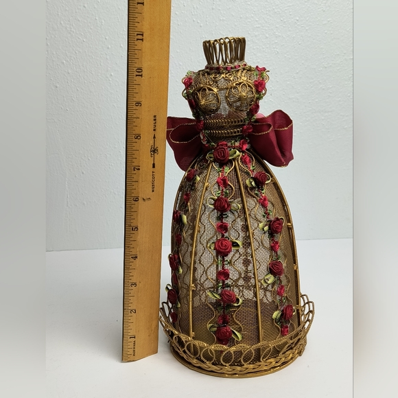 Victorian Wire Dress Tea Light Candle Holder Old Gold Tone - Picture 9 of 14